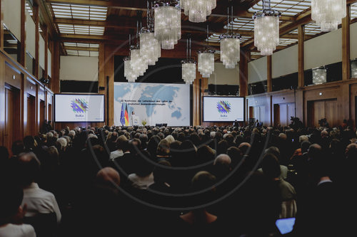 Konferenz der Botschafterinnen und Botschaftern