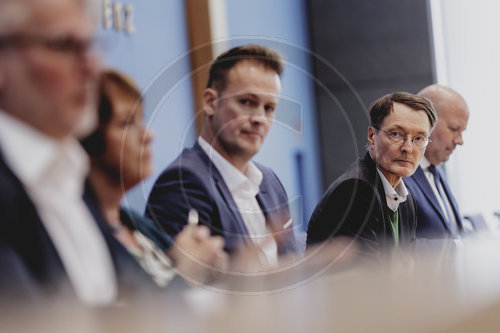 Pressekonferenz zur Einfuehrung der Elektronischen Patientenakte