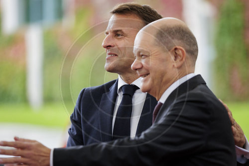 Bundeskanzler Scholz empfaengt Macron