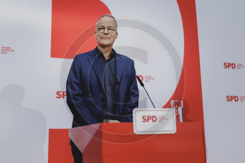 Pressekonferenz nach Ruecktritt von SPD-Generalsekretaer Kuehnert