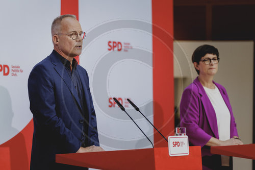 Pressekonferenz nach Ruecktritt von SPD-Generalsekretaer Kuehnert