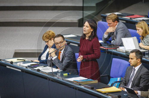 Aussenministerin Baerbock im Bundestag