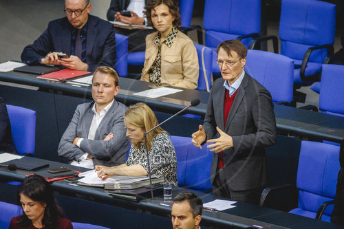 Gesundheitsminister Lauterbach im Bundestag