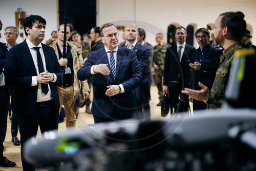 Boris Pistorius bei Cyber Innovation Hub der Bundeswehr (CIHBw)