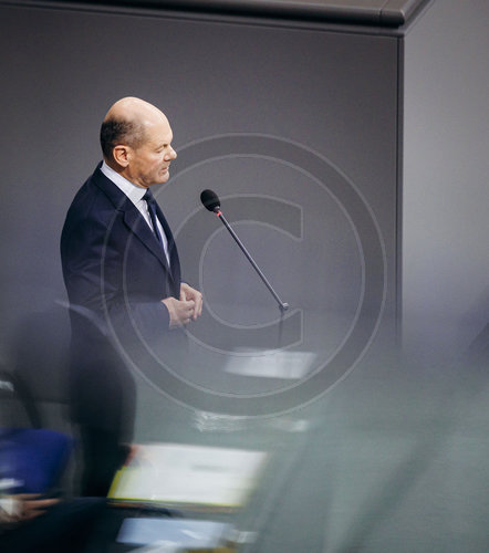 Bundeskanzler Olaf Scholz im Deutschen Bundestag