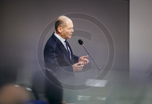 Bundeskanzler Olaf Scholz im Deutschen Bundestag