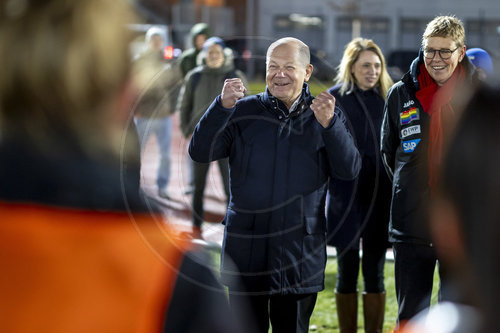 Bundeskanzler Scholz besucht seinen Wahlkreis