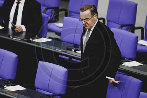 Gedenkstunde fuer die Opfer des Holocaust im Deutschen Bundestag