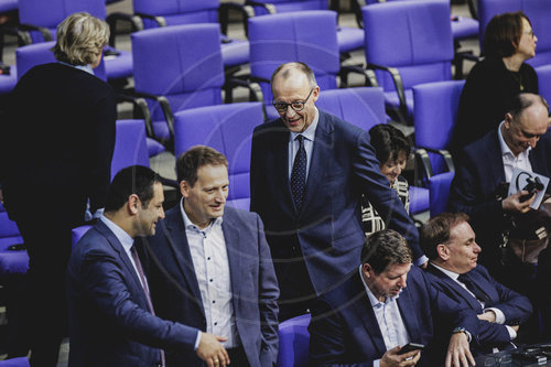 Gedenkstunde fuer die Opfer des Holocaust im Deutschen Bundestag