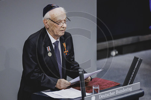 Gedenkstunde fuer die Opfer des Holocaust im Deutschen Bundestag