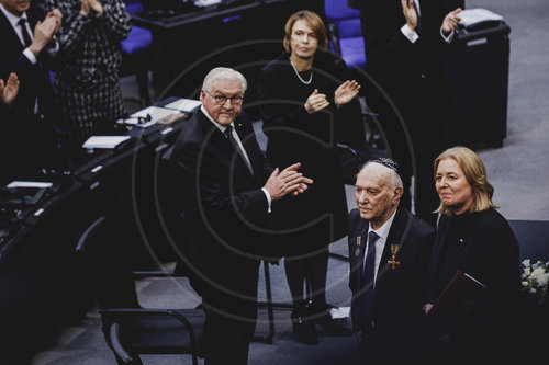 Gedenkstunde fuer die Opfer des Holocaust im Deutschen Bundestag