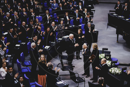 Gedenkstunde fuer die Opfer des Holocaust im Deutschen Bundestag