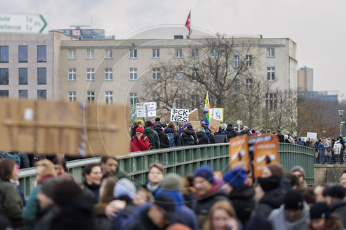 Aufstand der Anstaendigen ‚Äö√Ñ√¨ Demo fuer die Brandmauer