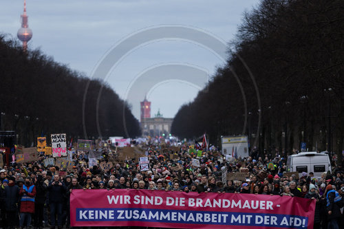 Aufstand der Anstaendigen ‚Äö√Ñ√¨ Demo fuer die Brandmauer