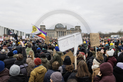 Wir sind die Brandmauer Demo