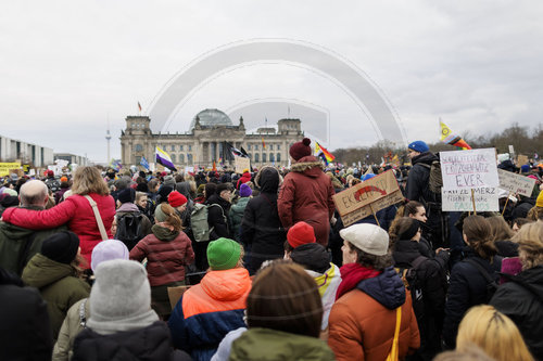 Wir sind die Brandmauer Demo