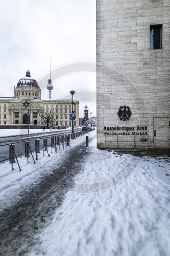 Auswaertiges Amt m Schnee