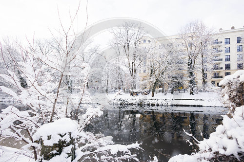 Verschneiter Landwehrkanal