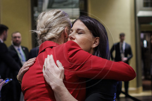 Annalena Baerbock und Julija Nawalnaja