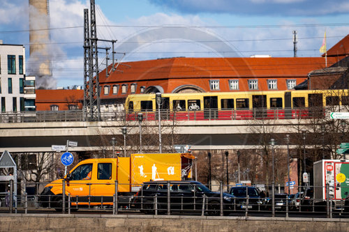 Berliner Stadtreinigung und S-Bahn Berlin