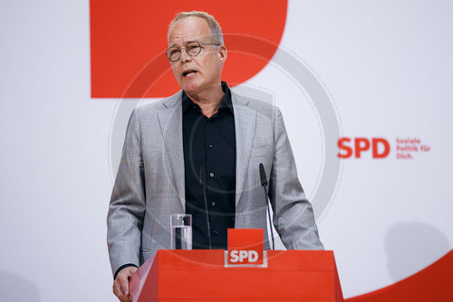 Matthias Miersch informiert ueber den Ausgang des SPD-Mitgliedervotums
