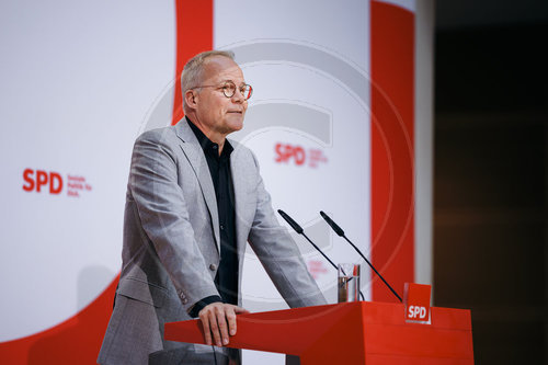 Matthias Miersch informiert ueber den Ausgang des SPD-Mitgliedervotums