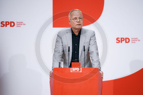 Matthias Miersch informiert ueber den Ausgang des SPD-Mitgliedervotums