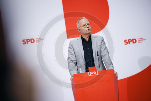 Matthias Miersch informiert ueber den Ausgang des SPD-Mitgliedervotums