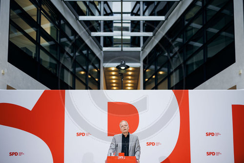 Matthias Miersch informiert ueber den Ausgang des SPD-Mitgliedervotums
