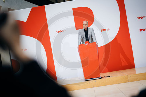 Matthias Miersch informiert ueber den Ausgang des SPD-Mitgliedervotums