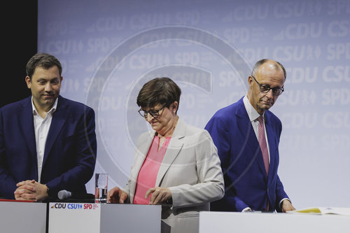 Unterzeichnung des Koalitionsvertrages