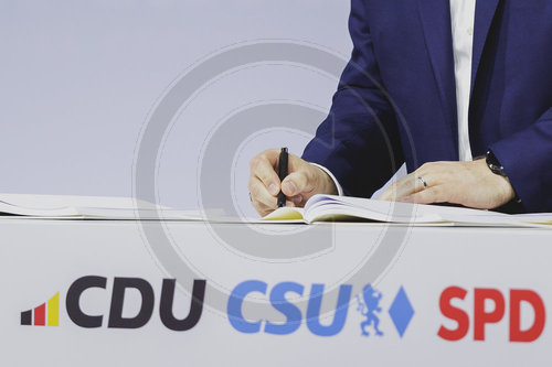 Unterzeichnung des Koalitionsvertrages