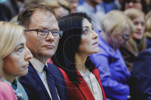 Unterzeichnung des Koalitionsvertrages