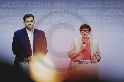 Unterzeichnung des Koalitionsvertrages