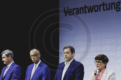 Unterzeichnung des Koalitionsvertrages