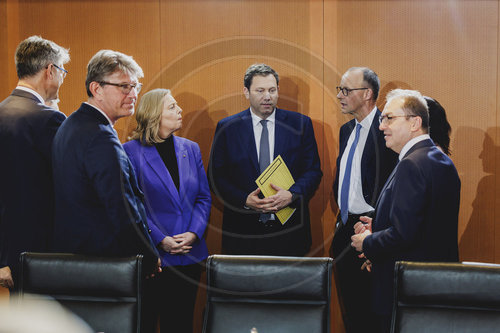 Konstituierende Sitzung des Kabinetts