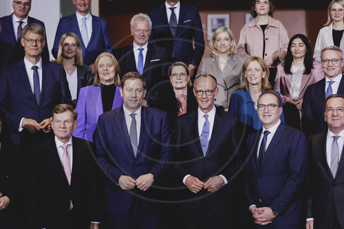 Konstituierende Sitzung des Kabinetts