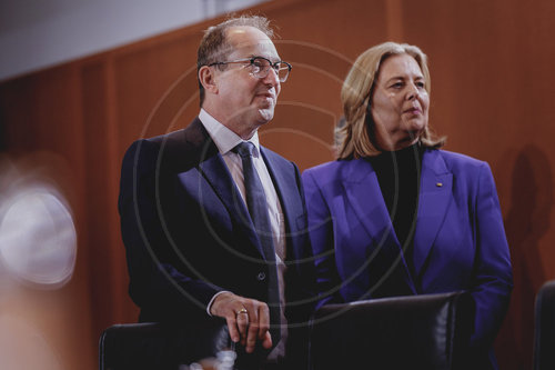 Konstituierende Sitzung des Kabinetts