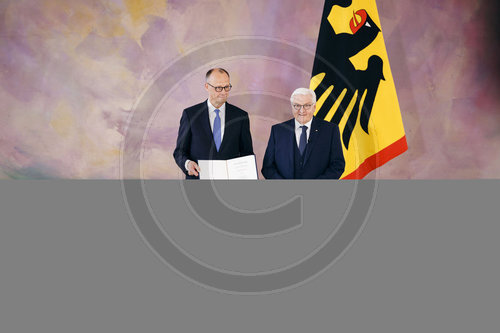 Ernennung des Bundeskanzlers im Schloss Bellevue