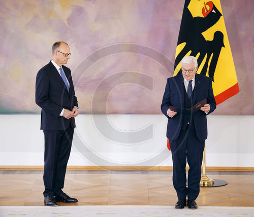 Ernennung des Bundeskanzlers im Schloss Bellevue
