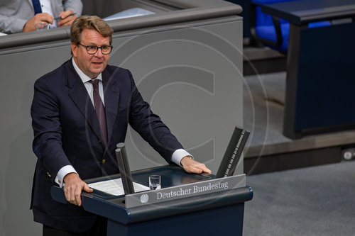 Carsten Mueller haelt Rede im Bundestag