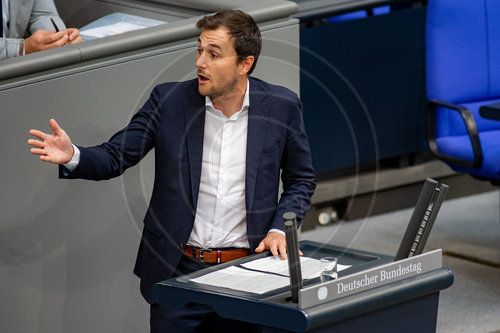Johannes Schaetzl haelt Rede im Bundestag