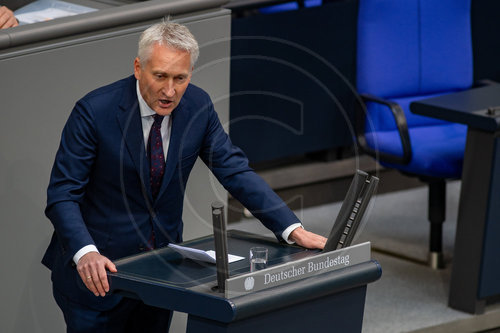Hansjoerg Durz haelt Rede im Bundestag