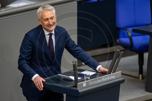Hansjoerg Durz haelt Rede im Bundestag