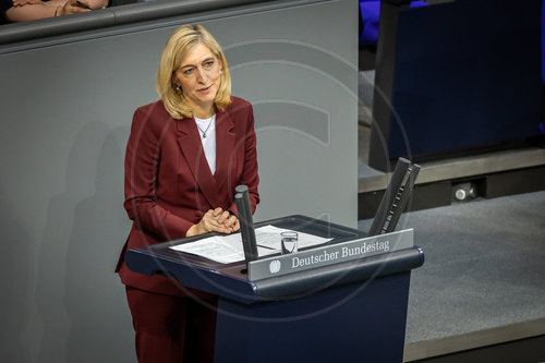 Gesundheitsministerin Nina Warken