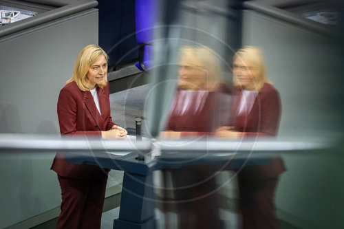 Gesundheitsministerin Nina Warken