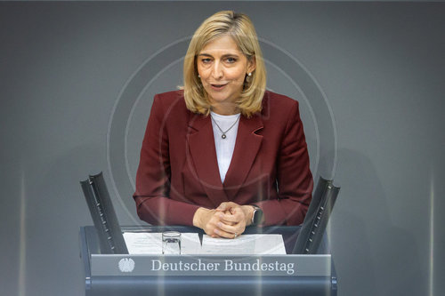 Gesundheitsministerin Nina Warken