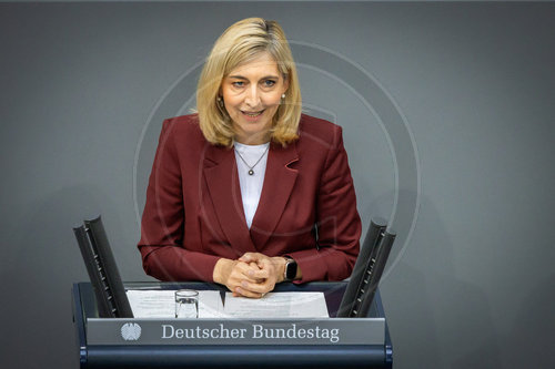 Gesundheitsministerin Nina Warken