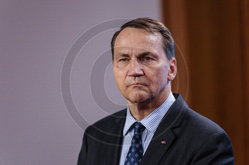 Rados‚âà√áaw Sikorski
