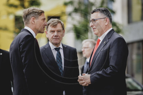 Aussenminister Wadephul empfaengt Gideon Sa‚Äö√Ñ√¥ar
